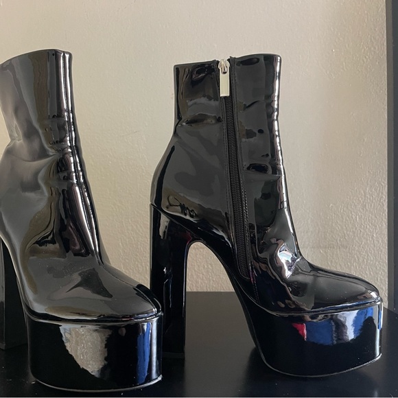 Steve Madden boots. - Picture 5 of 5